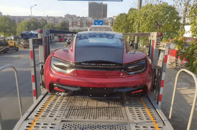 汽車發物流需要駕駛證嗎？-鑫邦運車